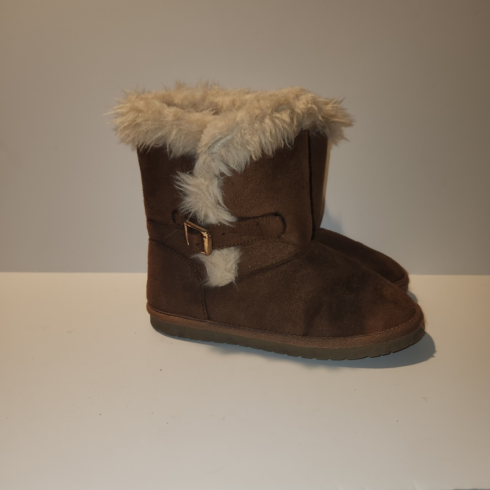 Childrens Place Size 3 Faux Fur Lined Brown Boots With Brass Buckle Winter Xmas