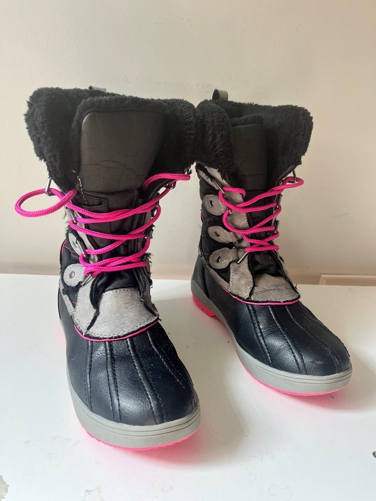 totes Shelby Girls’ Winter Boots Pink Black 5M