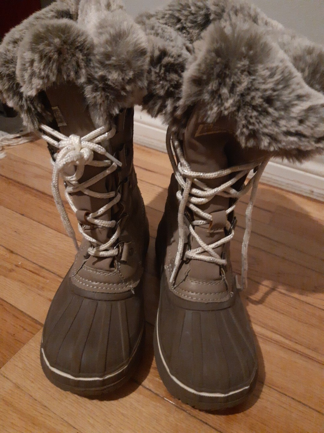London Fog Girls Winter Boots Size 2