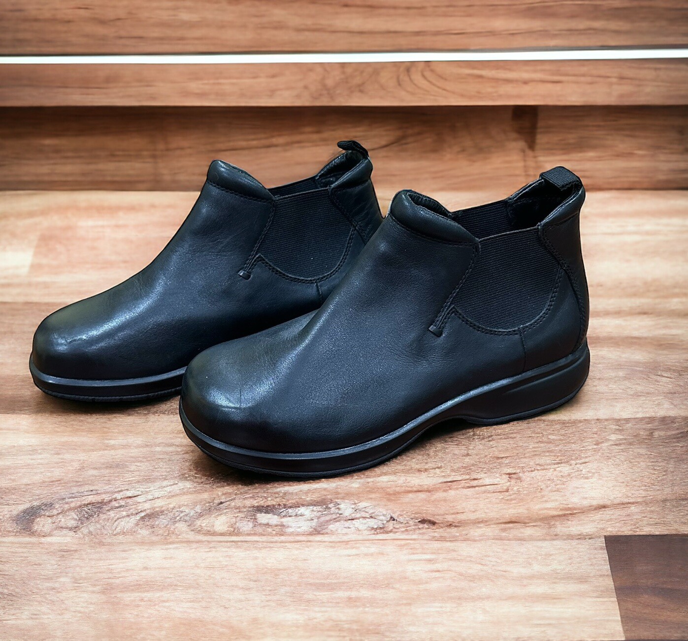 Dunham Copley Women Boots Size 8.5 D Black WR5902 Slip On