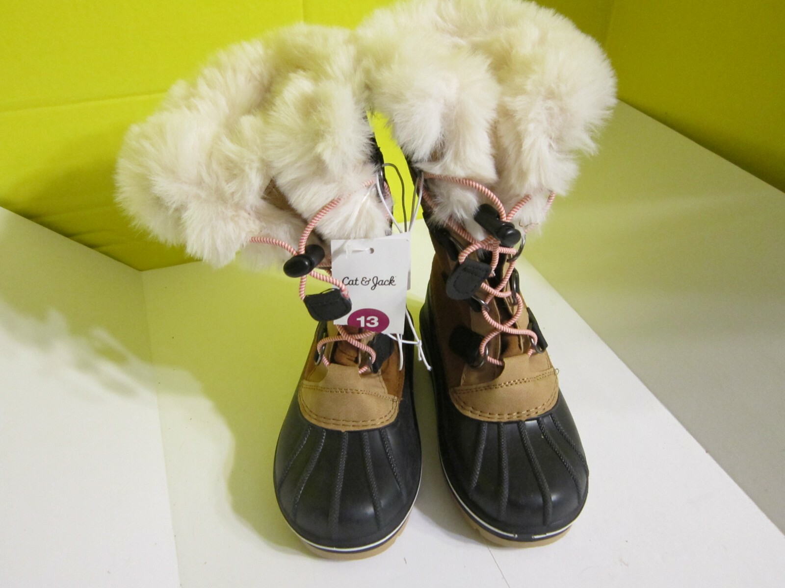 Cat and Jack Constance Little Kids Girls Winter Boots Tan/Navy Fur Trim 13 NEW