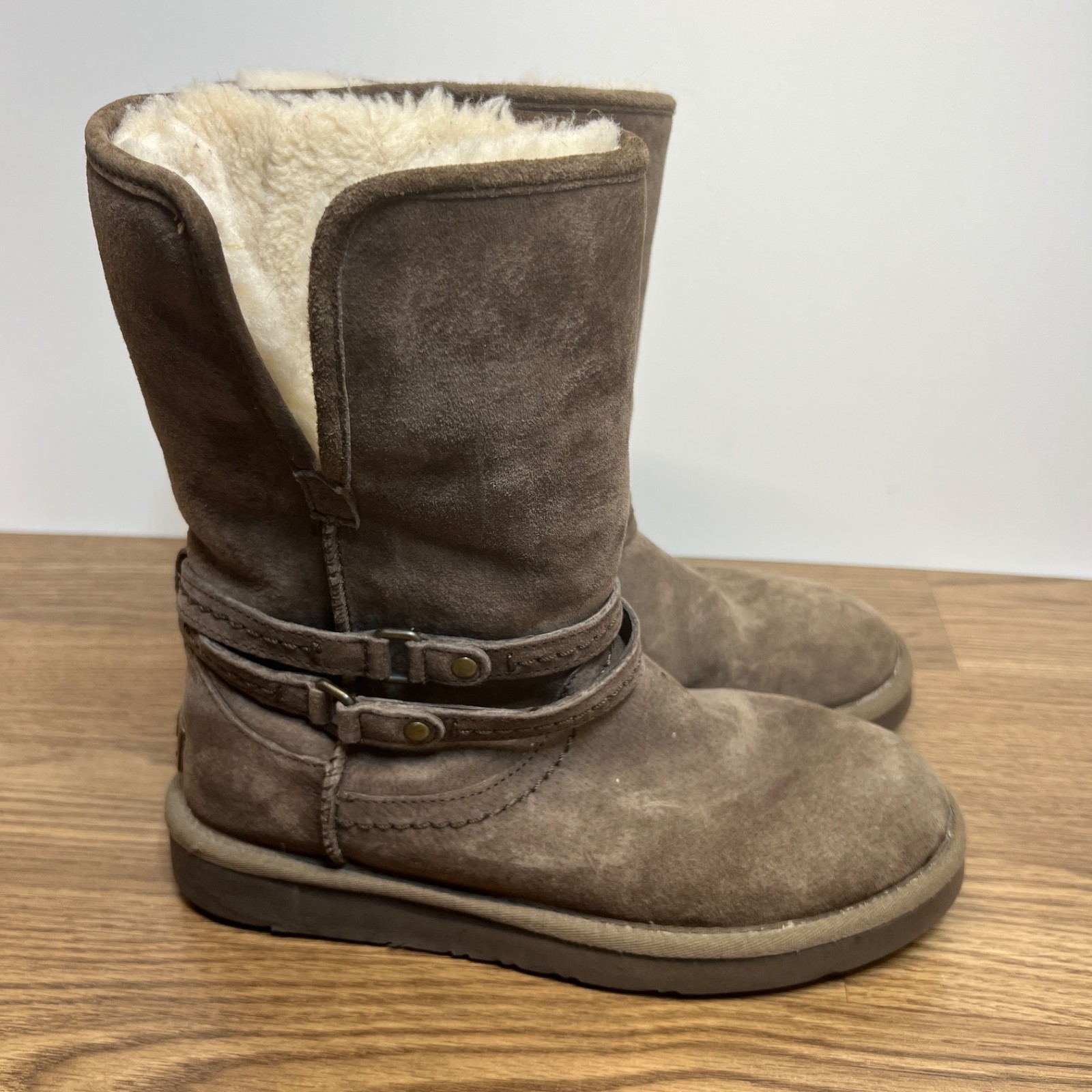 UGG PALISADE WOMEN BOOTS CHOCOLATE SIZE 8 LEATHER BROWN PULL ON