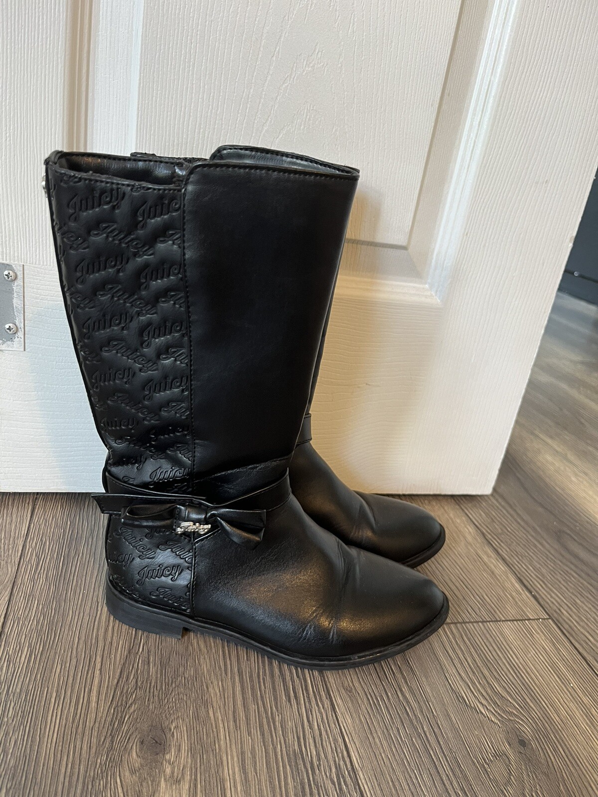 JUICY COUTURE Girls Boots Size 2