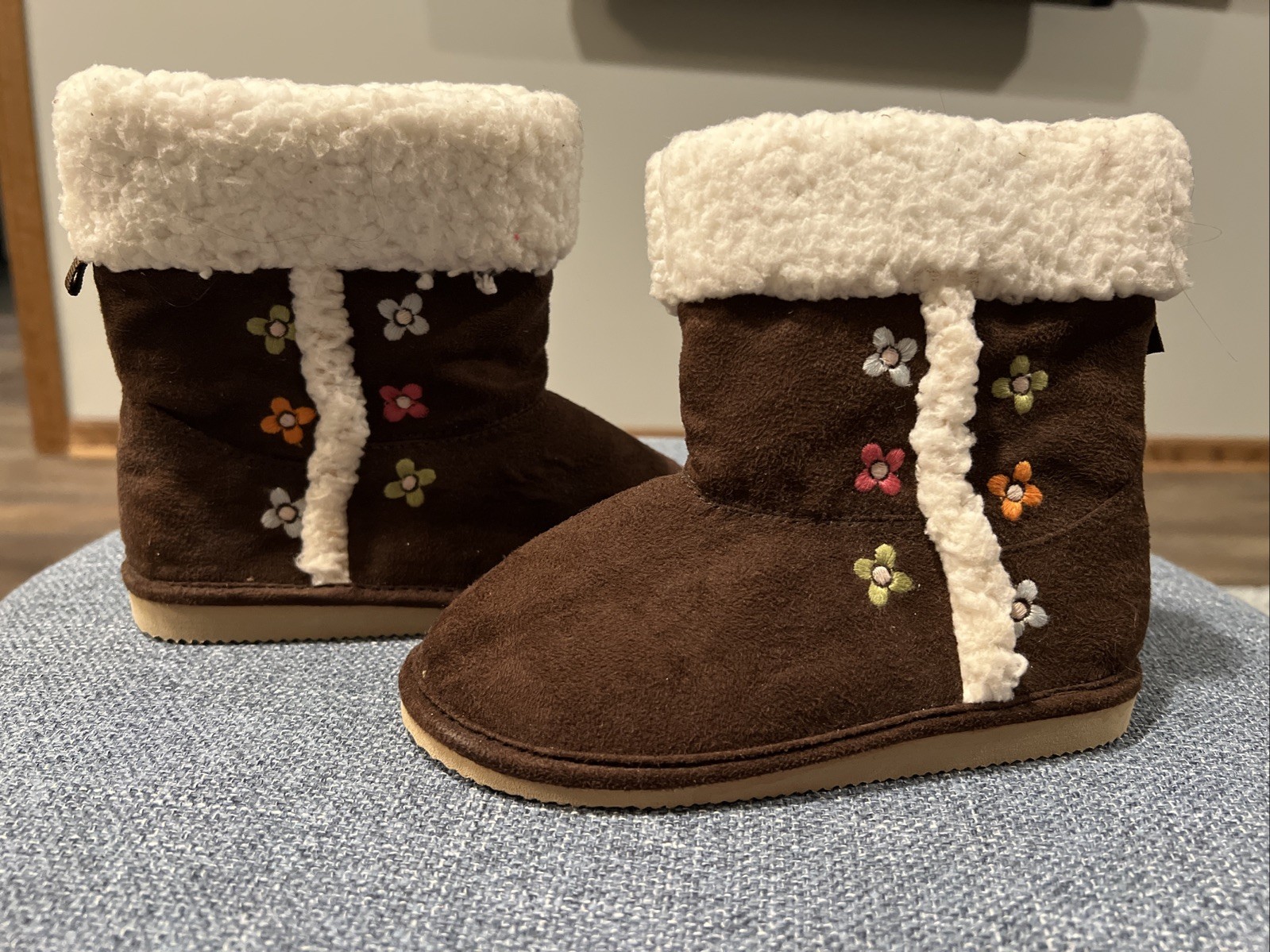 Girls Boots Size 10 Fall Winter Gymboree Cozy Lined Flowers Used Good Condition