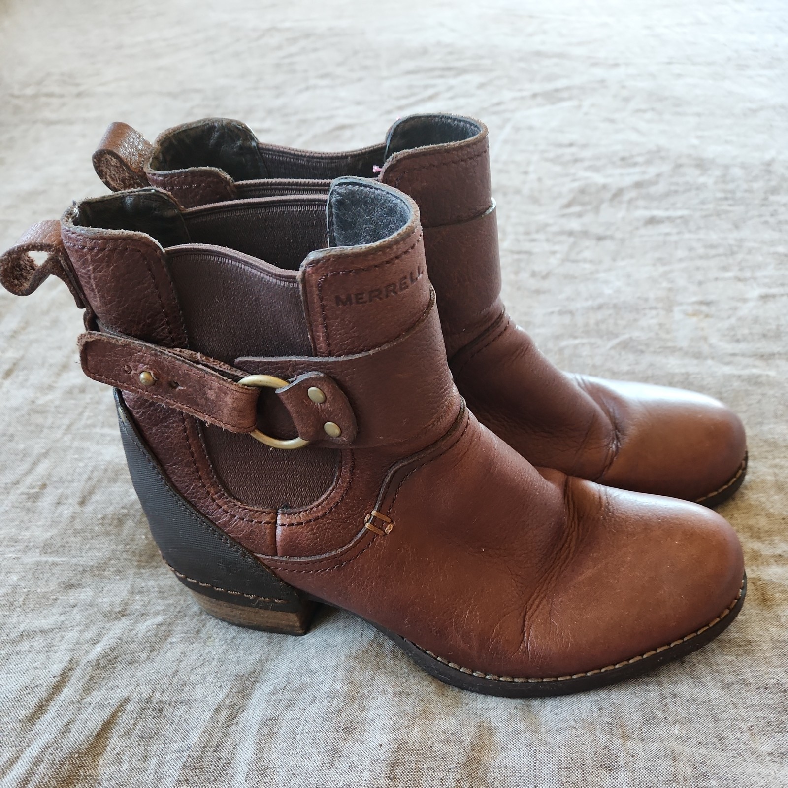 Merrell Women Boots Ankle Shiloh Oak Brown Distressed Leather Heeled Sz 6