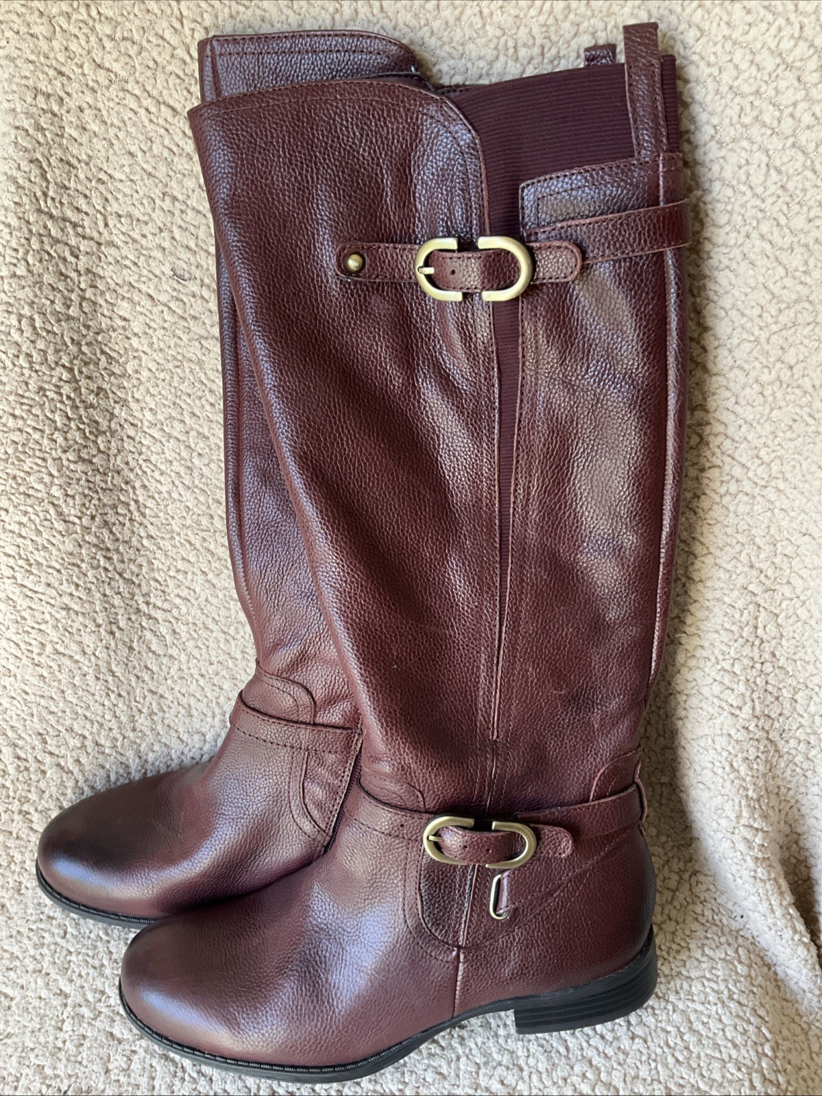 Naturalized Women Boots To The Knee Mahogany Color Leather,size 8 With Zipper