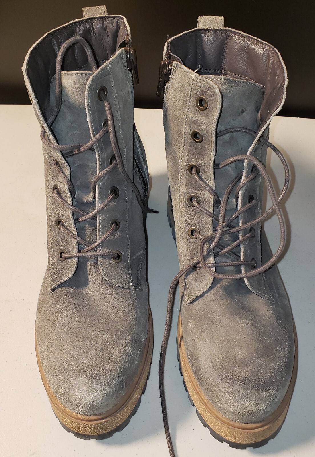 Taos Main Street Women Boots Size 10