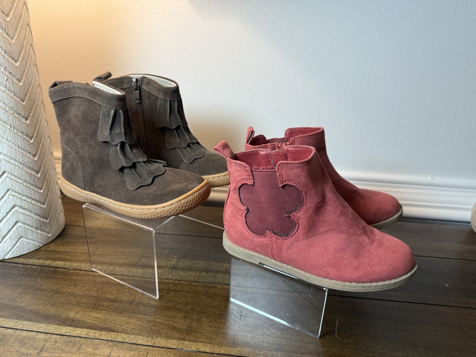 NEW LIVIE & LUCAS + OLD NAVY girls Boots size 10