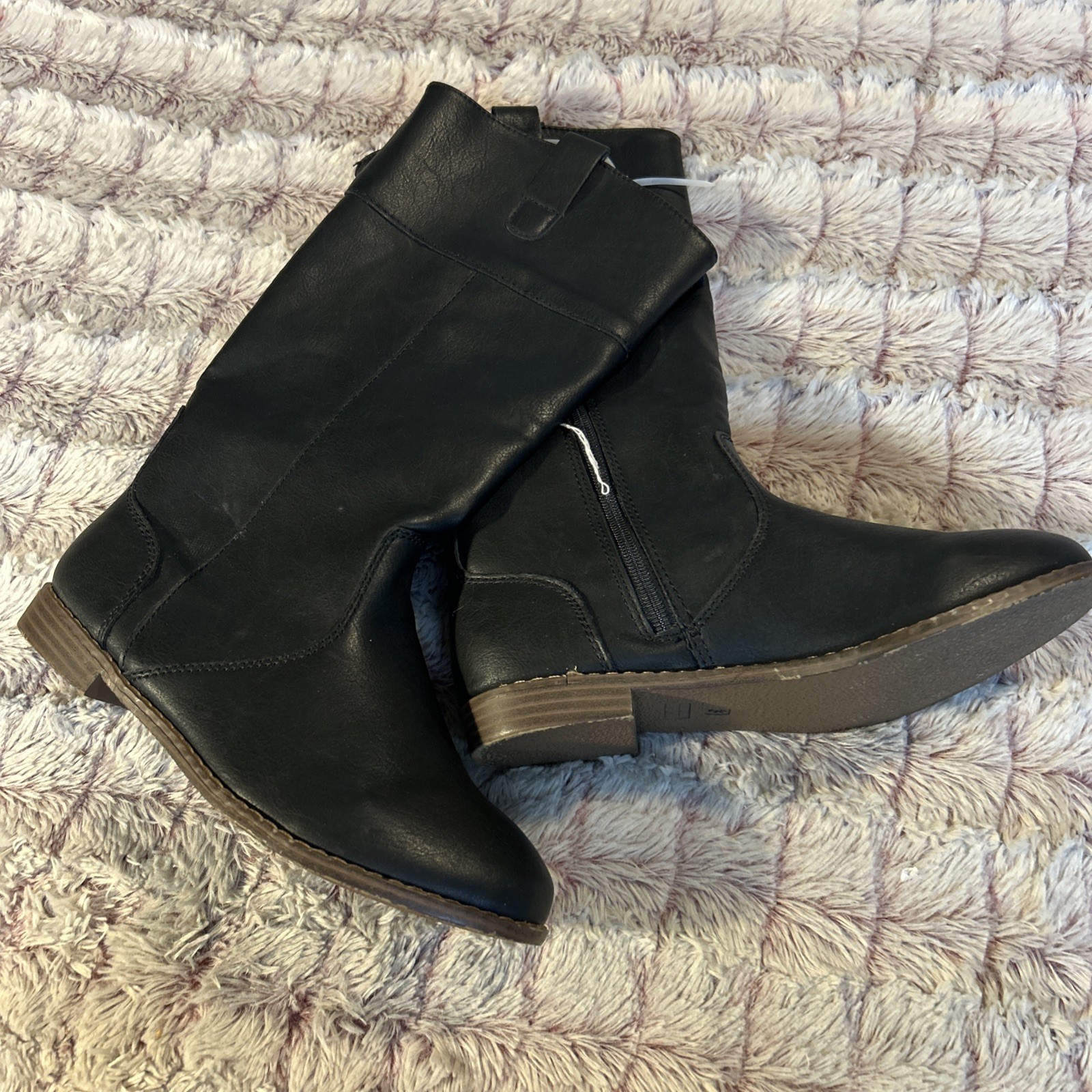 New Old Navy Girls Boots Size 3