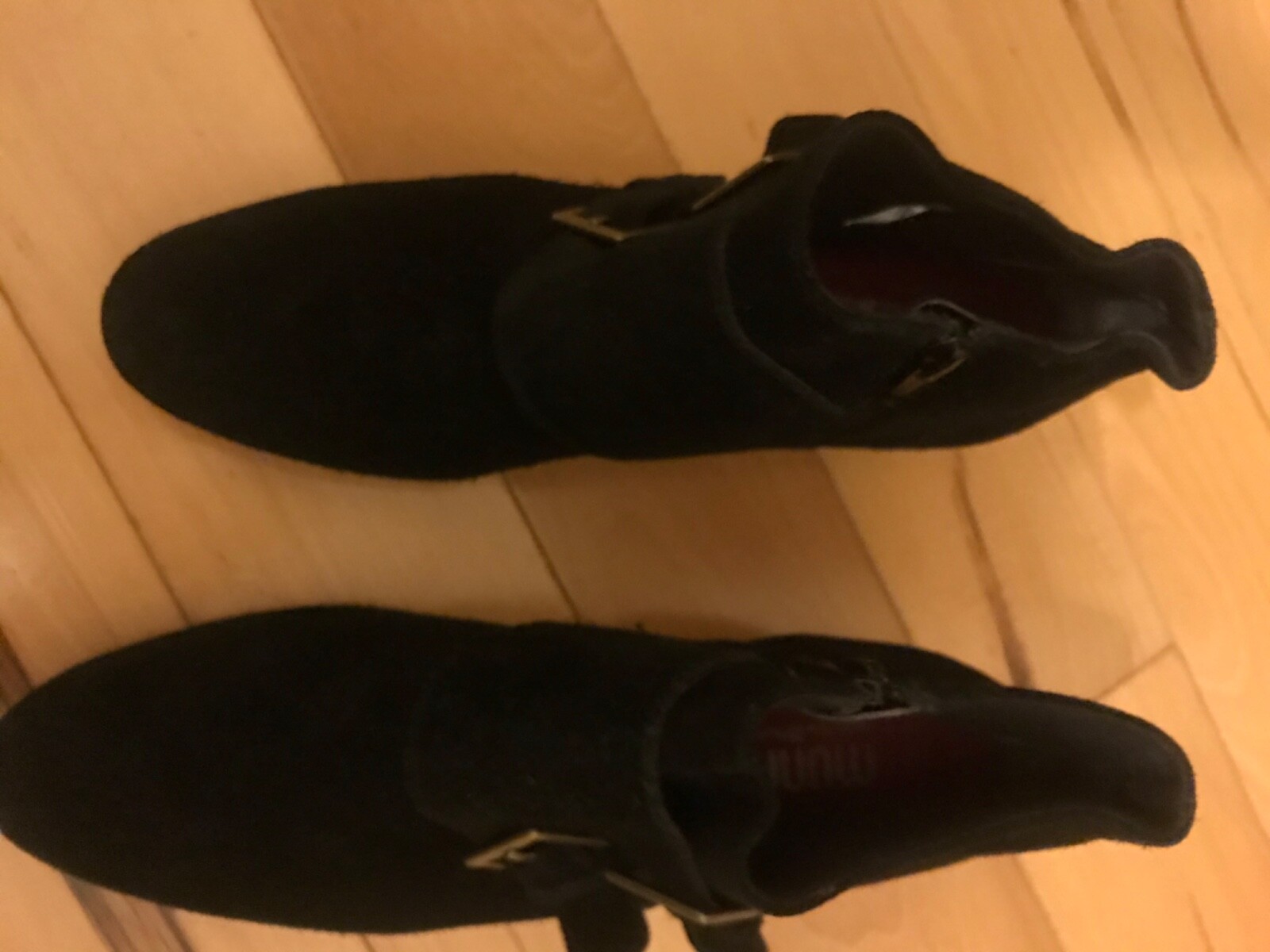 Munro women boots size 9.5 N