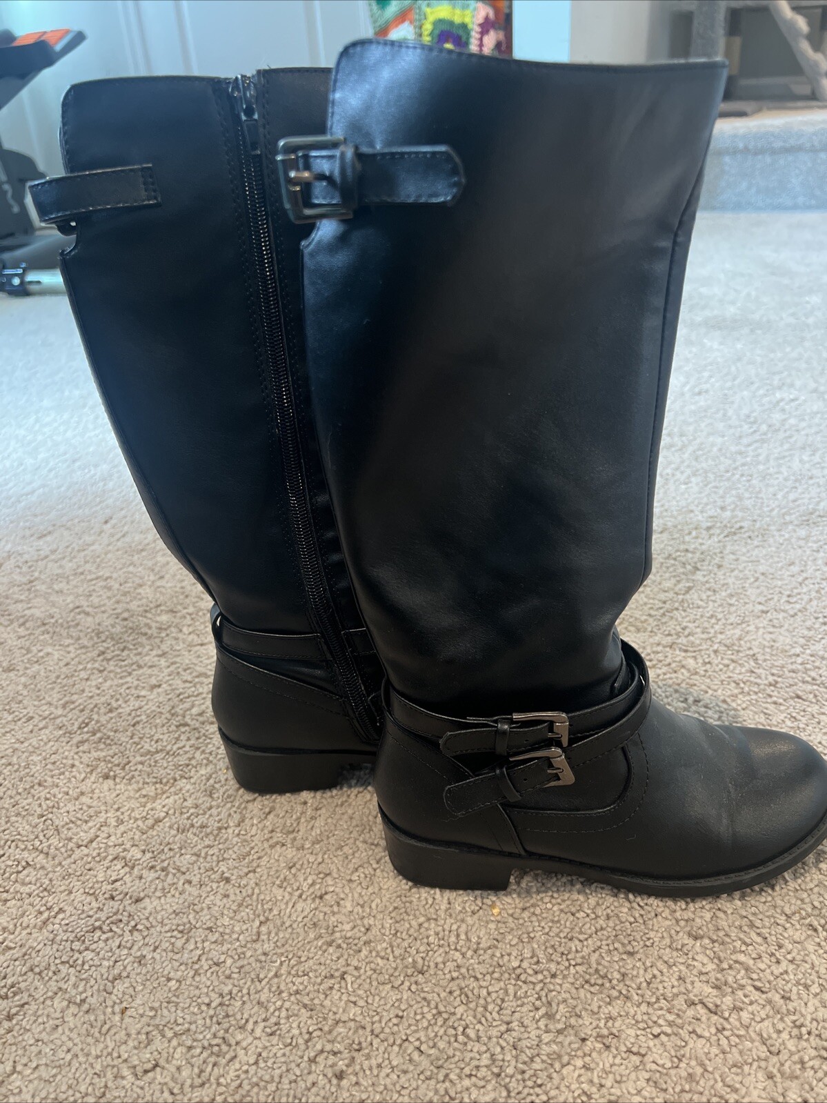 Soda Girls Boots Black Sz 1 Euc