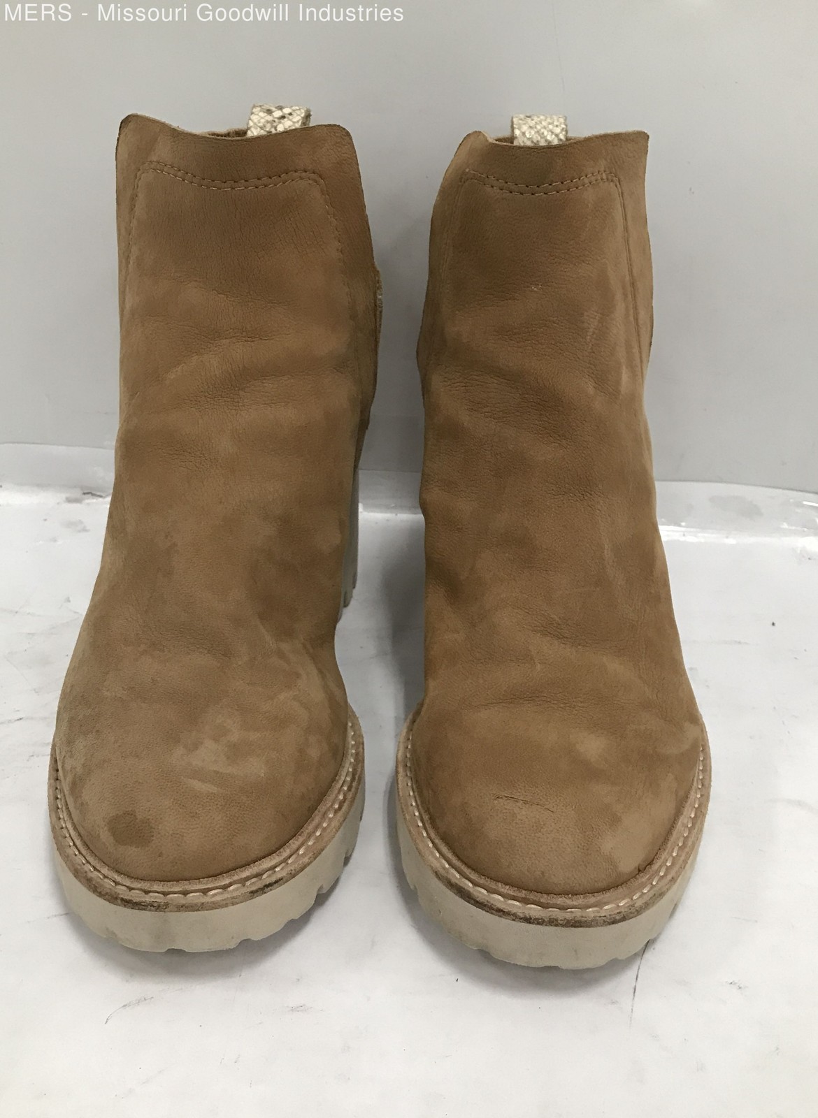 Dolce Vita Women Tan Boots – US 9