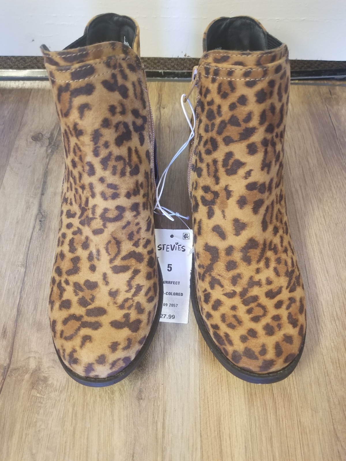 New Stevies Leopard Ankle Girls Boots Side Up Zip Size 5