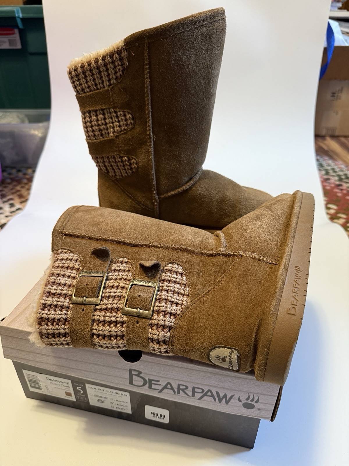 Gently Used Bearpaw Boshie Youth Girls Boots, Size US 5 Y, Hickory