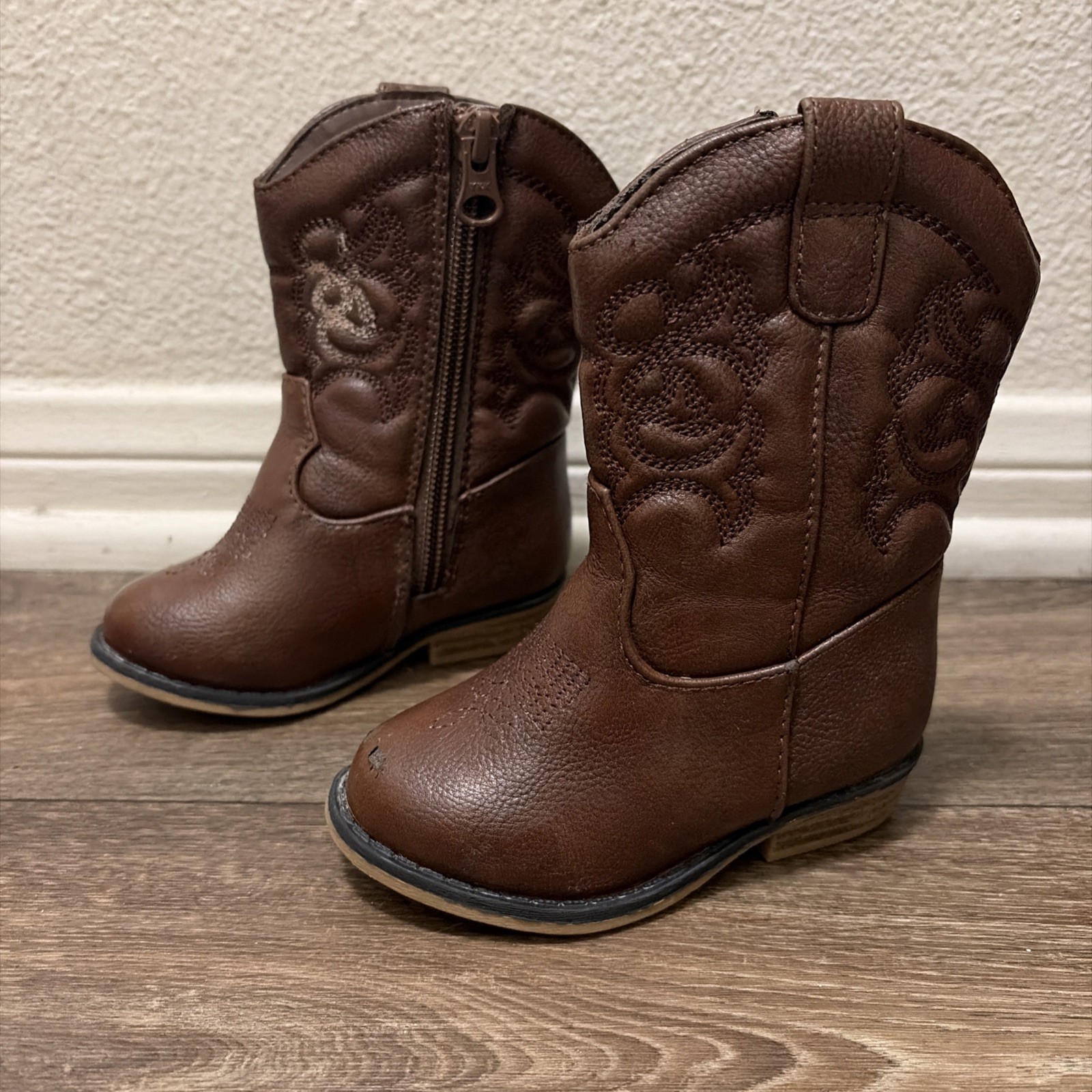Cat & Jack Target Brown Girls Boots Size 5C (baby) Pre-Owned Excellent Condition