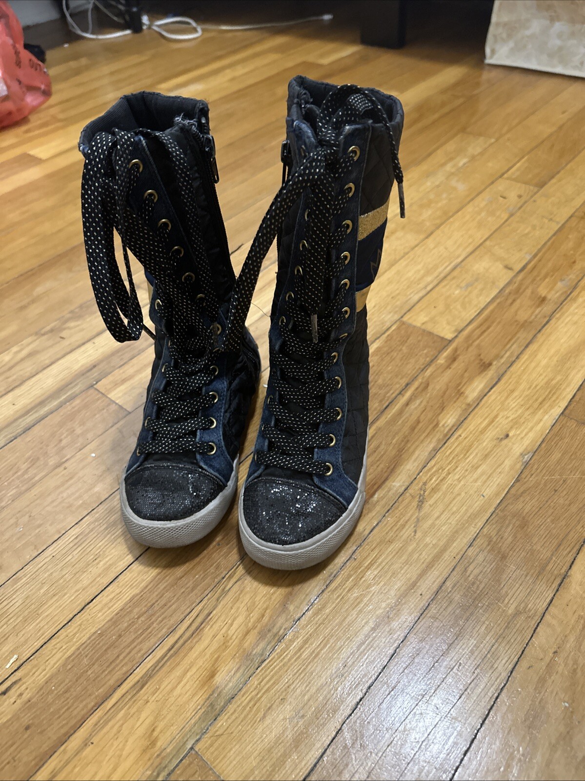 Disney D-Signed Sz 12 Girls Boots Blue, Black Sparkle Laces Tall Descendants EUC