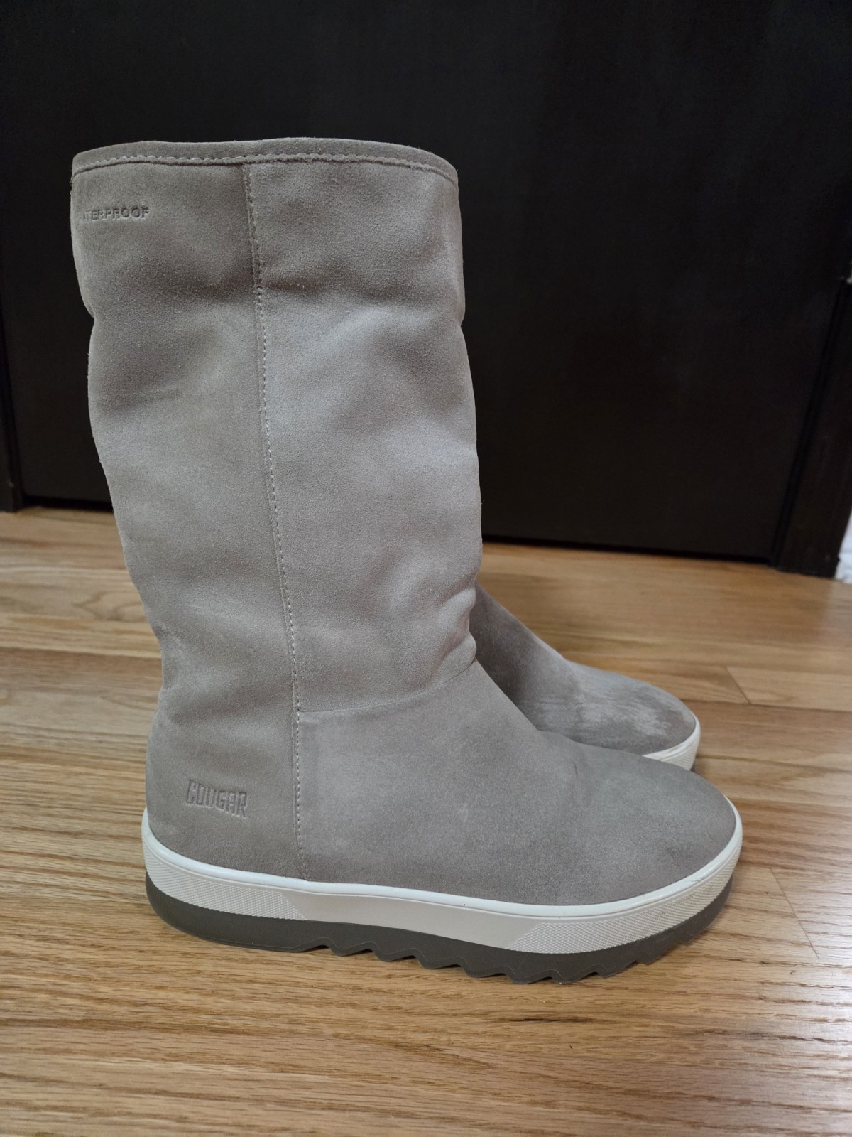 COUGAR VAIL MUSHROOM HALF CALF WOMEN WINTER BOOTS SIZE 8 SUEDE LEATHER /FAUX FUR