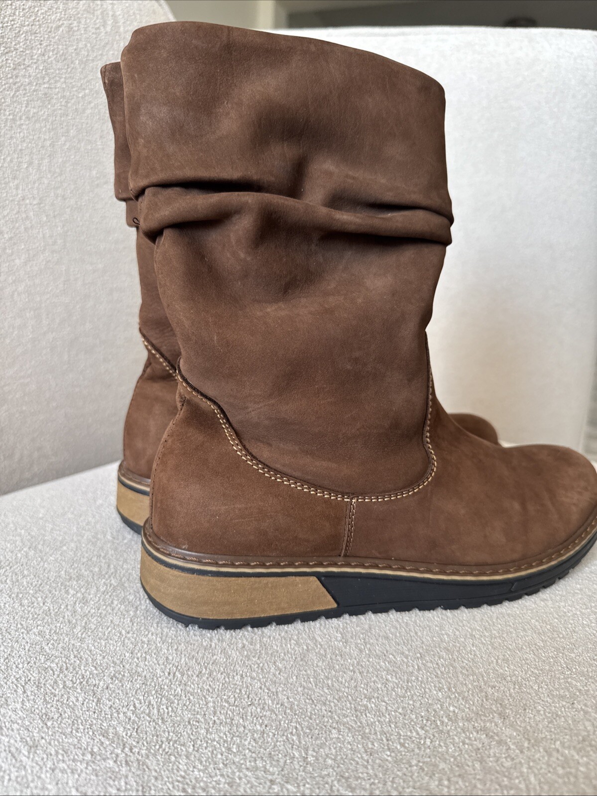 Women Winter boots made of natural materials. Suede. Size EUR 39