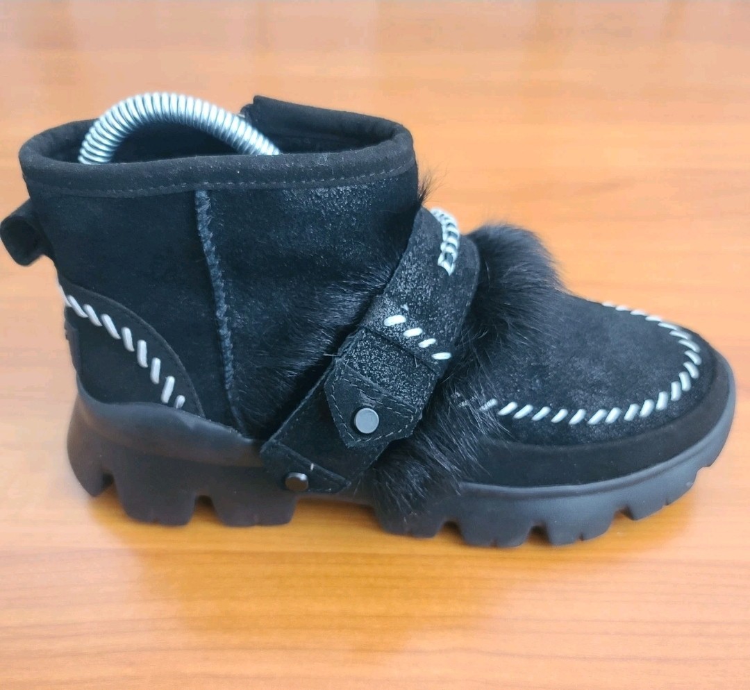 UGG Fluff Punk Pure & Lamb Fur BlackSuede Ankle Boots Size 5