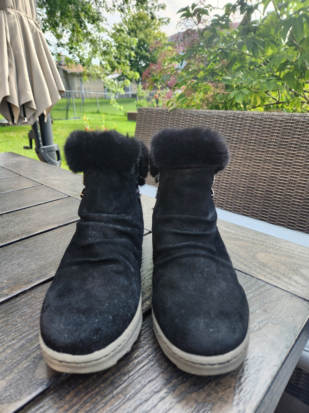 Baretraps women boots,size 9M,black suede leather