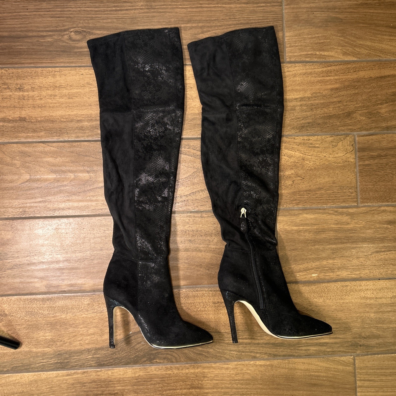 Guess Zonian 2 Faux Suede Over the Knee Black  Women Boots Size US 5 M