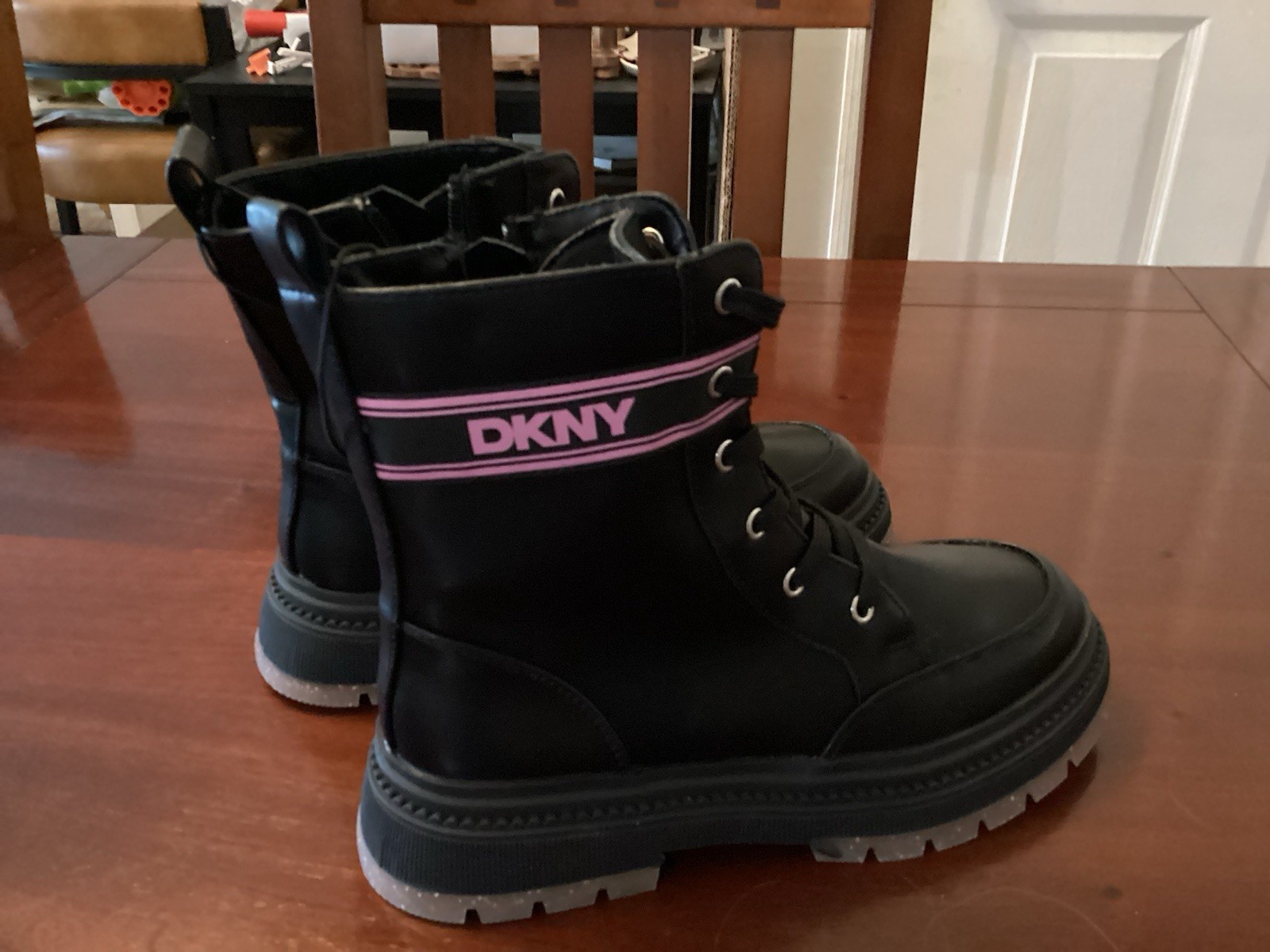 DKNY Combat Style Girls Boots DKN1340-1FF Size 2 Black W/ Pink DKNY logo CUTE!