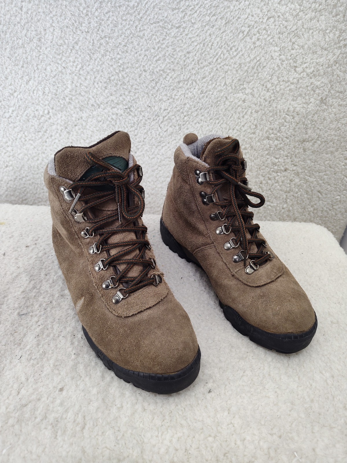 Eddie Bauer Women Boots 8 1/2 Brown Suede Lace Up Mid Top Comfort Hiking Shoes