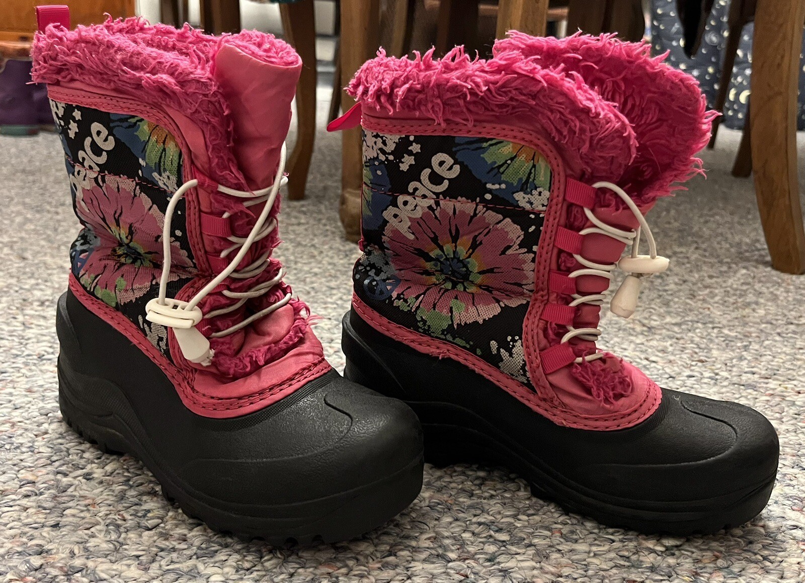 Girls Itasca Thermolite Insulated Black & Pink Peace Sign Boots Size 1