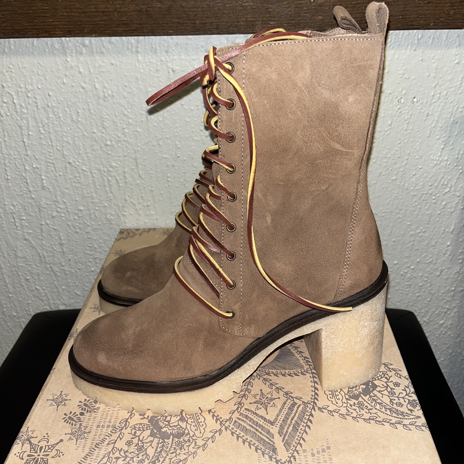 Free People Women Boots Dylan Lace Up Taupe Size 41 Size 10.5 New