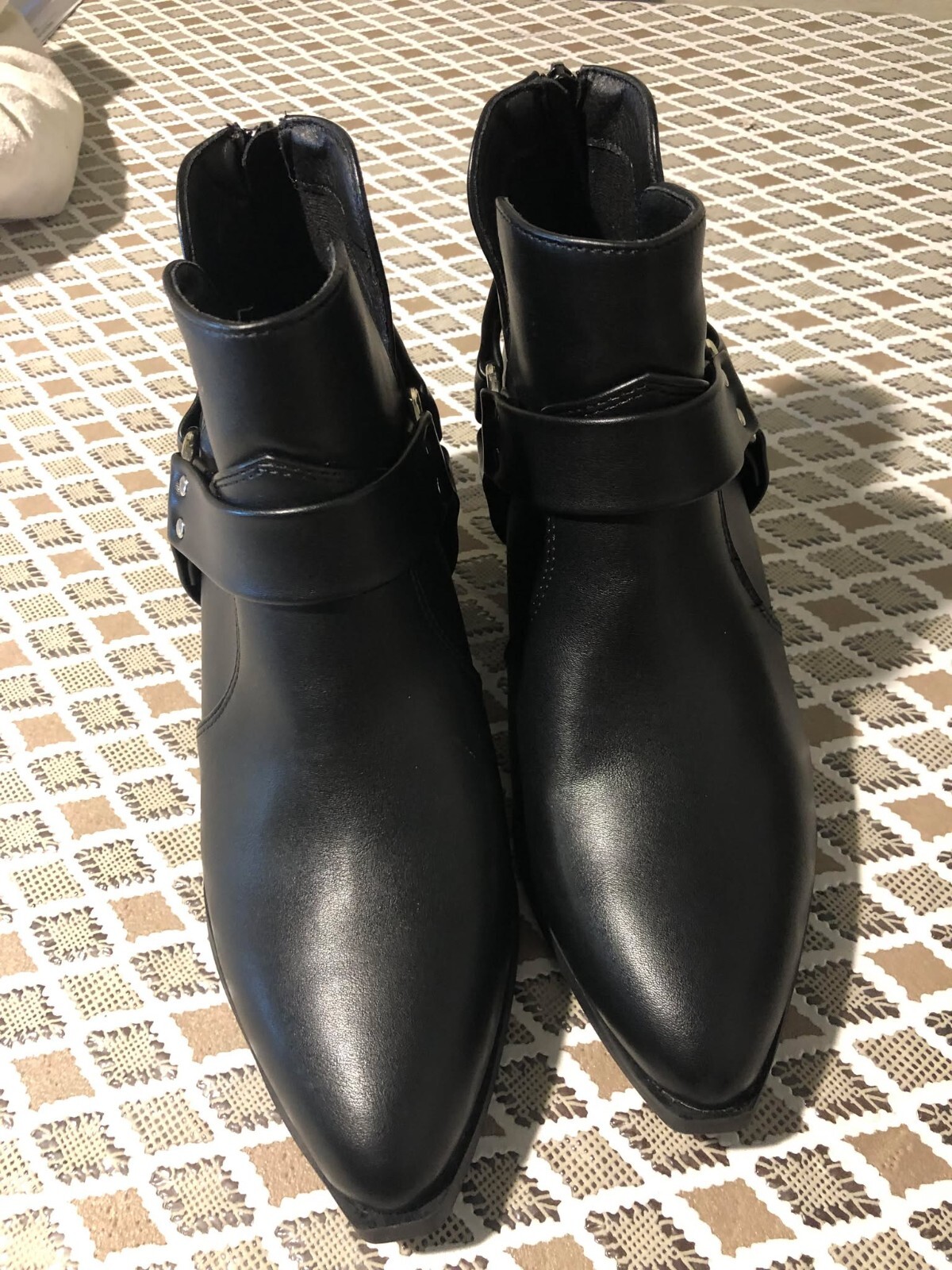 Time and True Womans Boots Memory Foam Black Side Zip Size 9