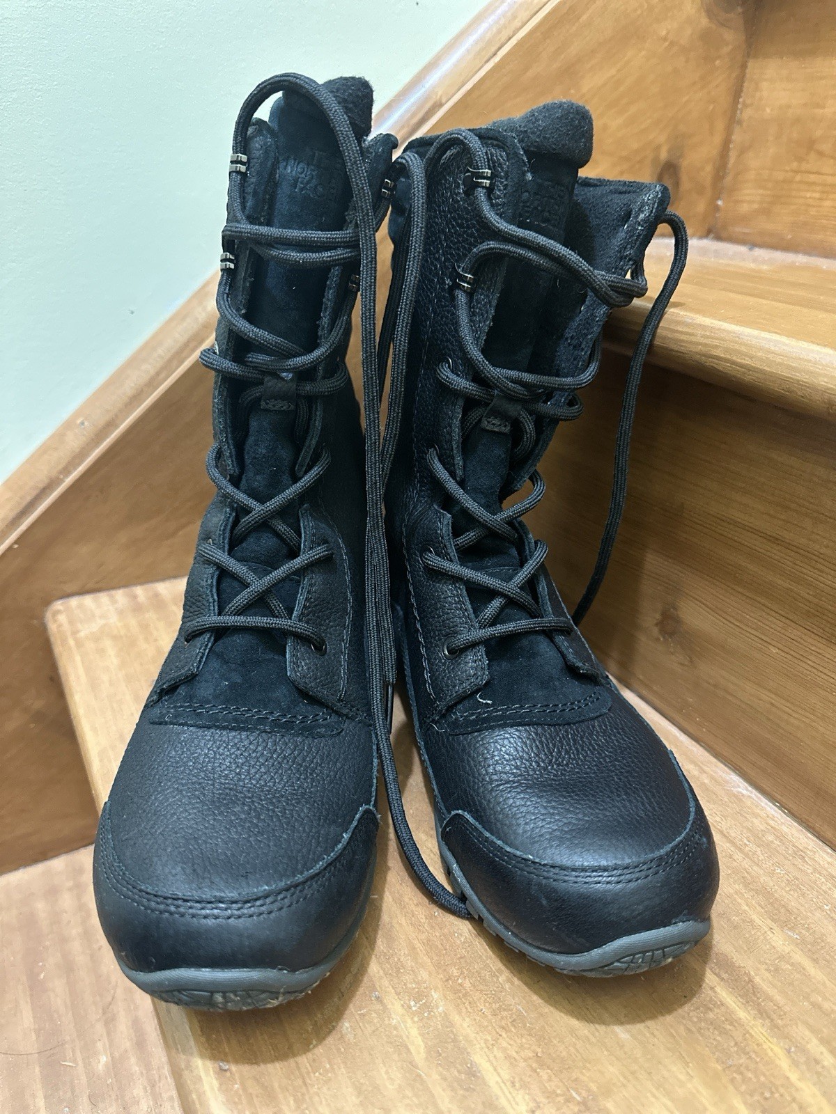 North Face Women Winter Boots In Black $225 Size 9.5