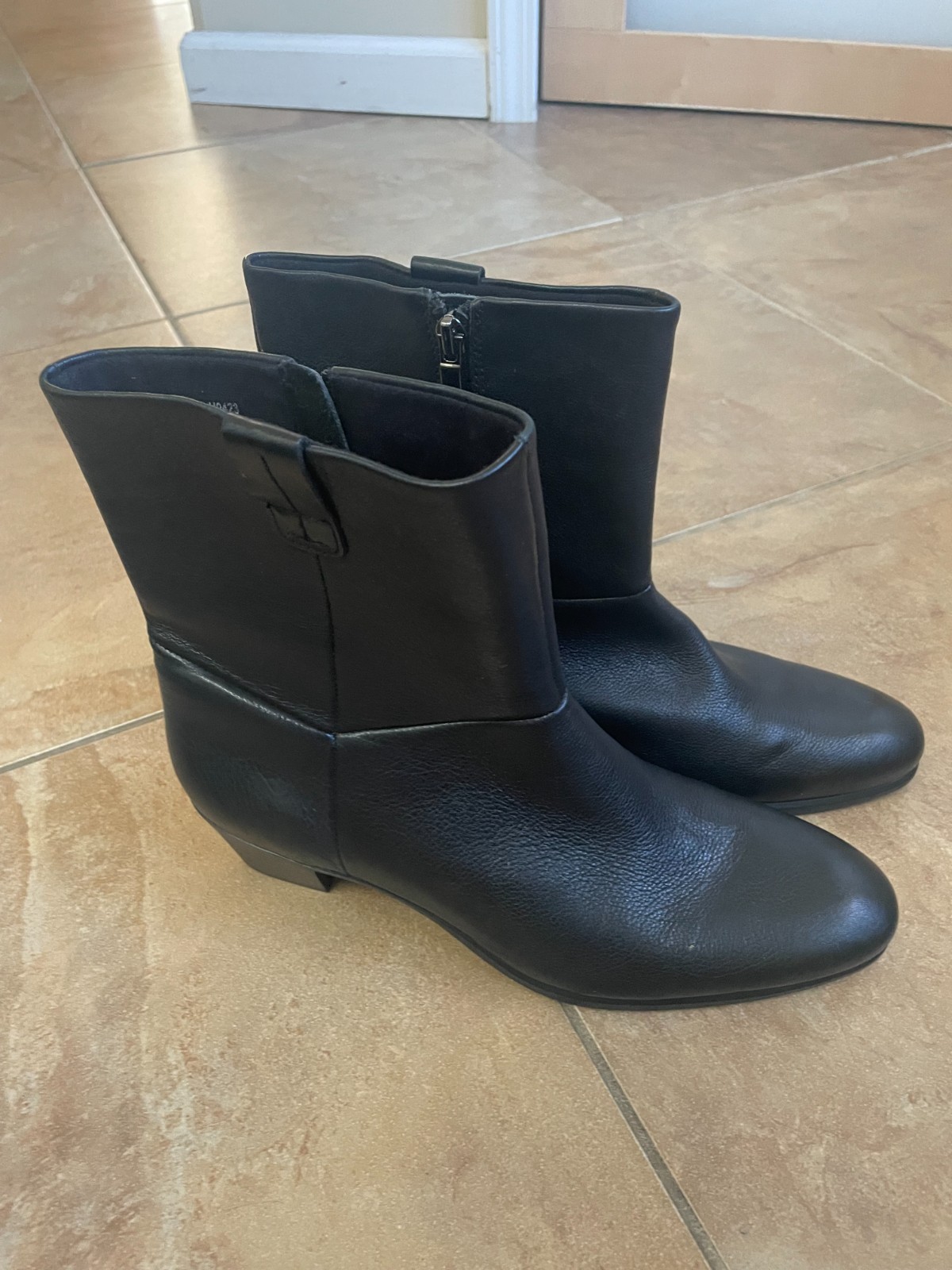 MUNRO WOMEN BOOTS TYLER Sz 10.5