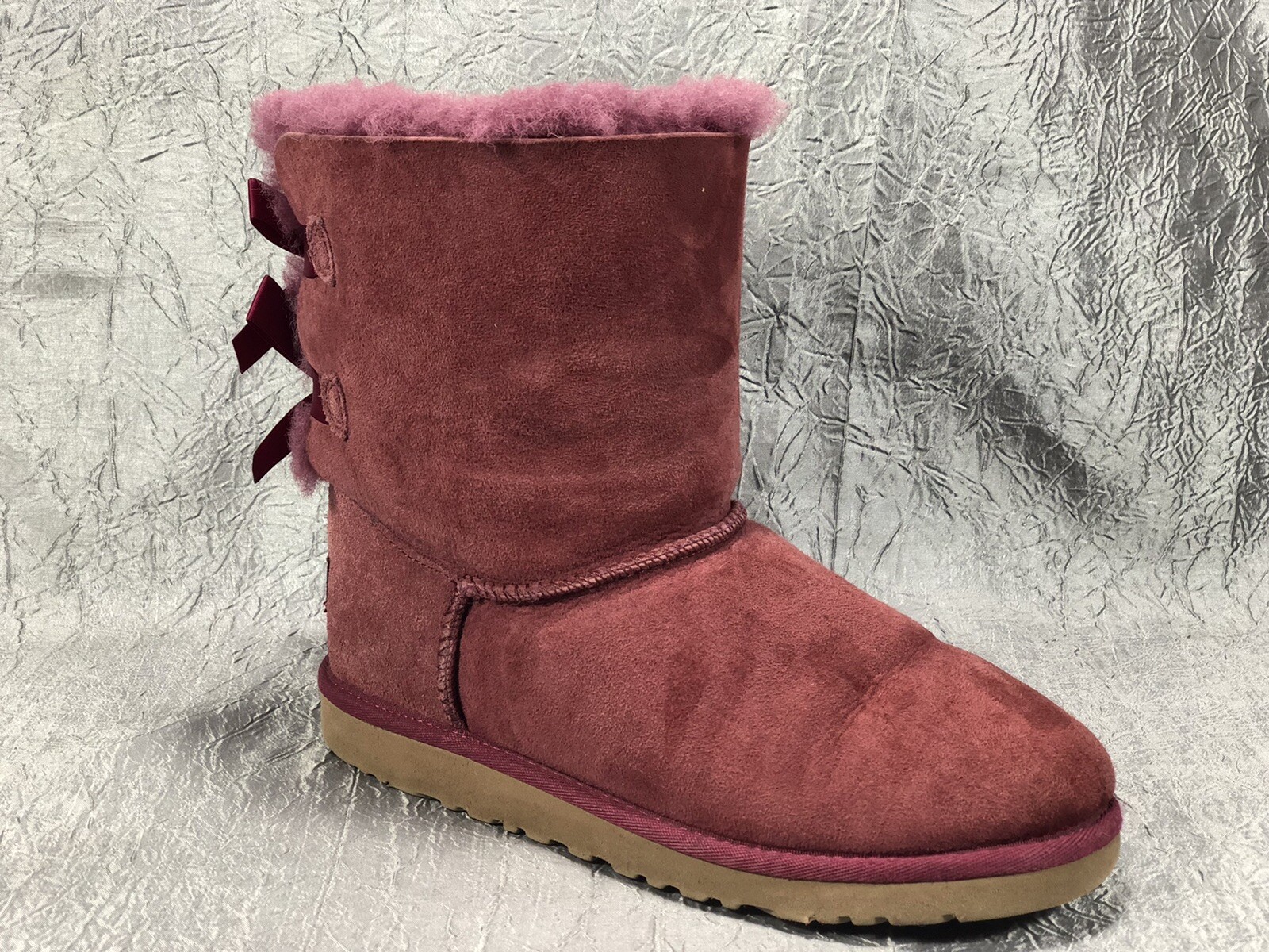 Ugg 3289Y Girls Boots Cool Weather / Snow Boots – Size 5