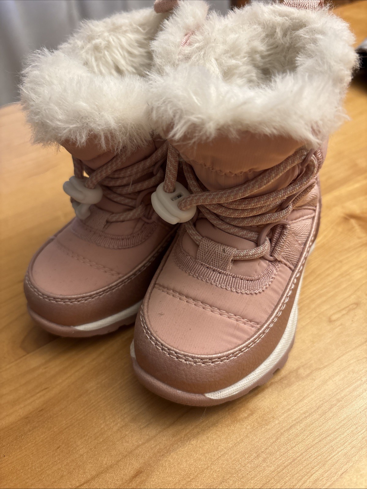 Girls Winter Boots. Size 5.