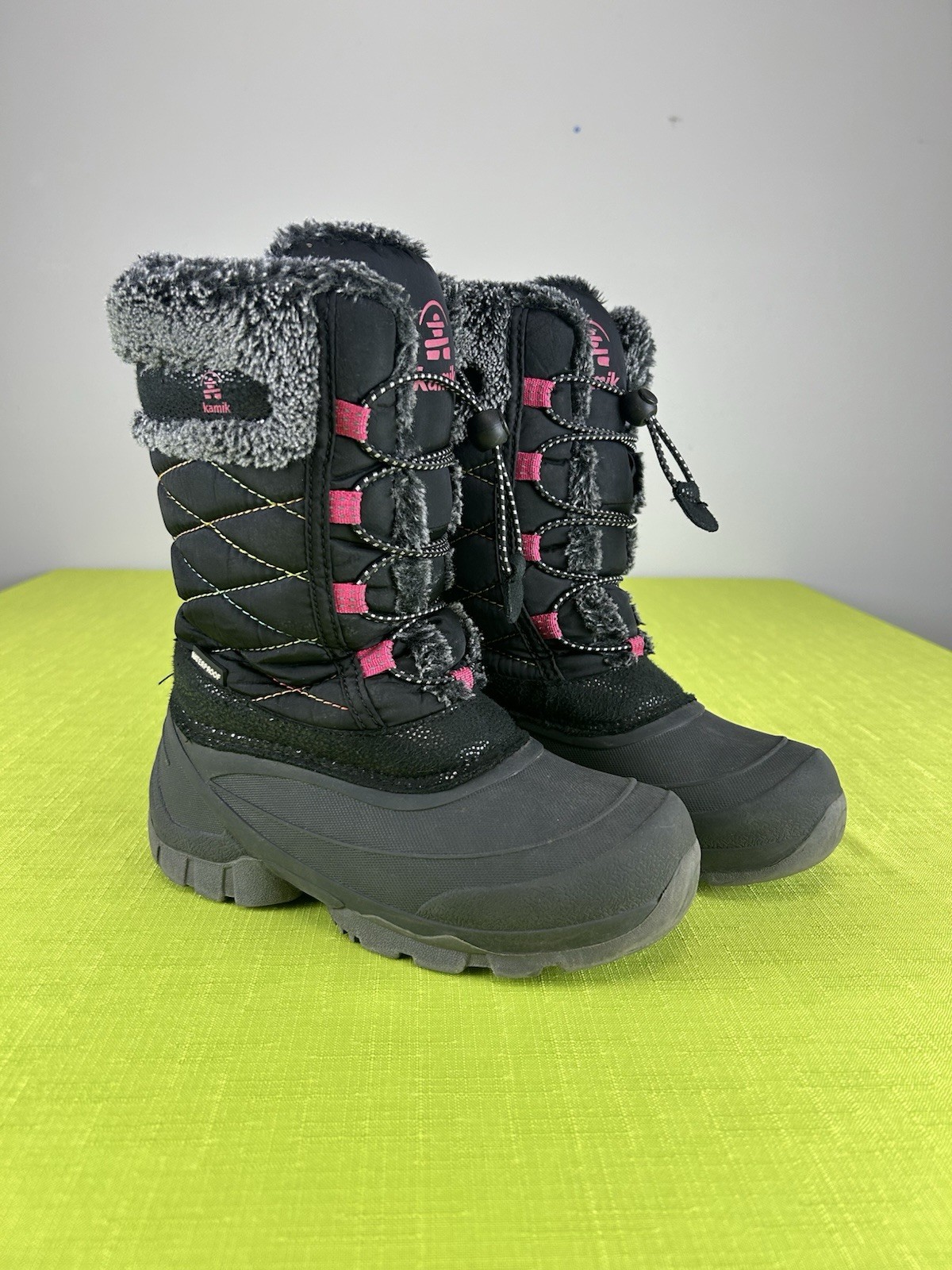Kamik Star 3 Youth Girls Winter Boots Size 1 Black Pink Insulated Warm
