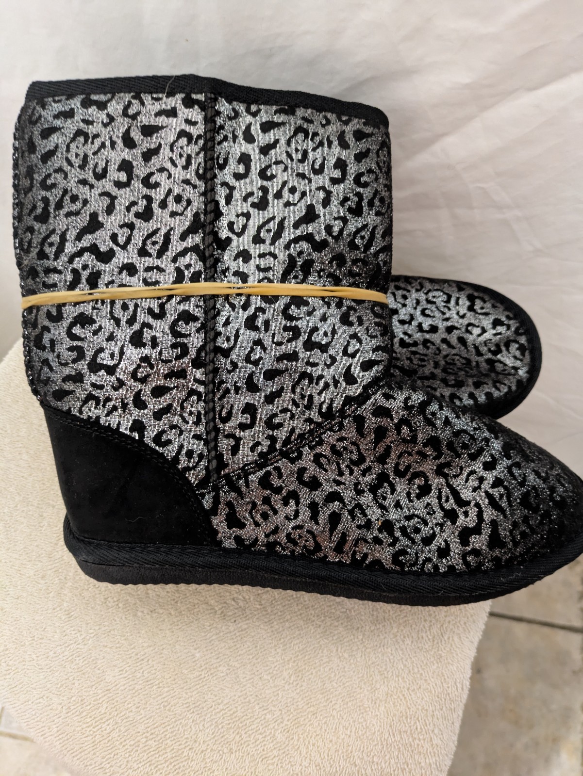 Harper Canyon Kids Girls Tan Faux Suede Shearling Winter Boots Size 4Harper…