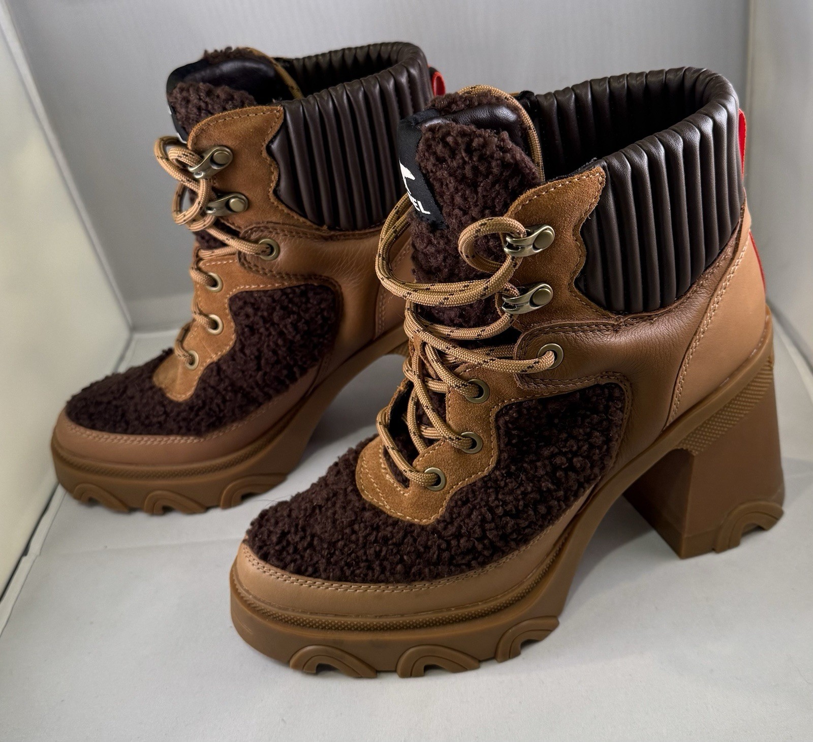 Sorel Women boots Brex Heel Lace Lux Tan brown leather Faux Fur US 6.5