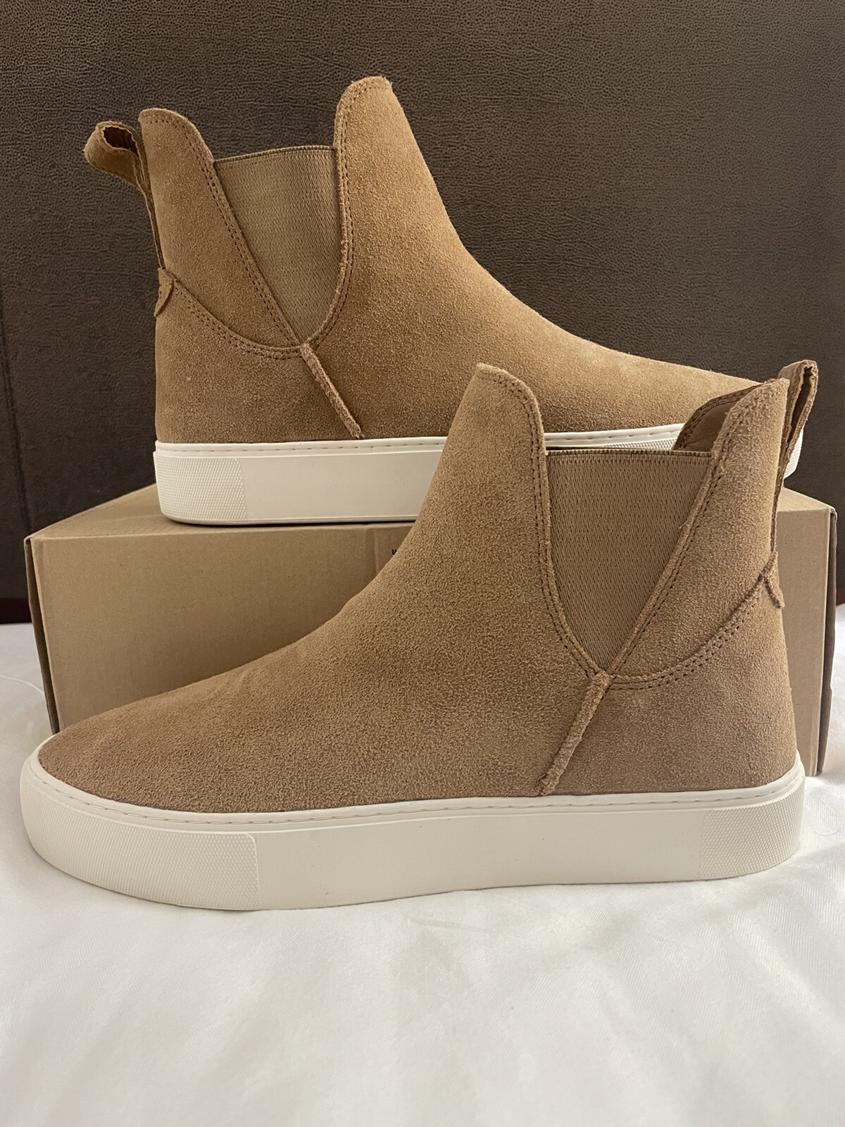 UGG Cloud Suede Comfort Women Boots Size 11 NEW