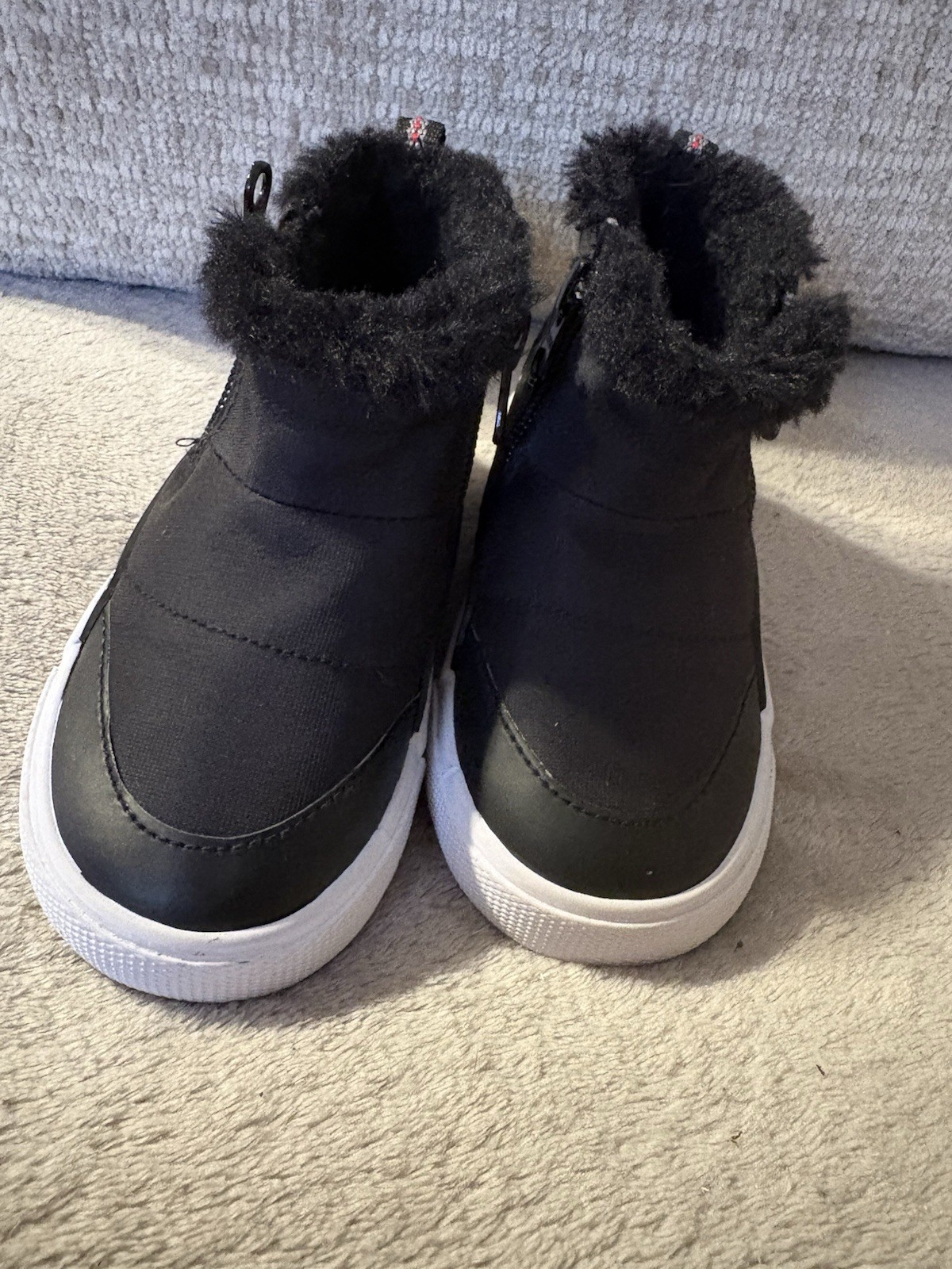 Cat & Jack Toddler Girls’ Boots Size 6 Black Faux Fur New – 153