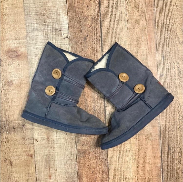 UKALA Winter Boots Size 4 Girls Blue Buttons Outdoors Cozy Merino Wool