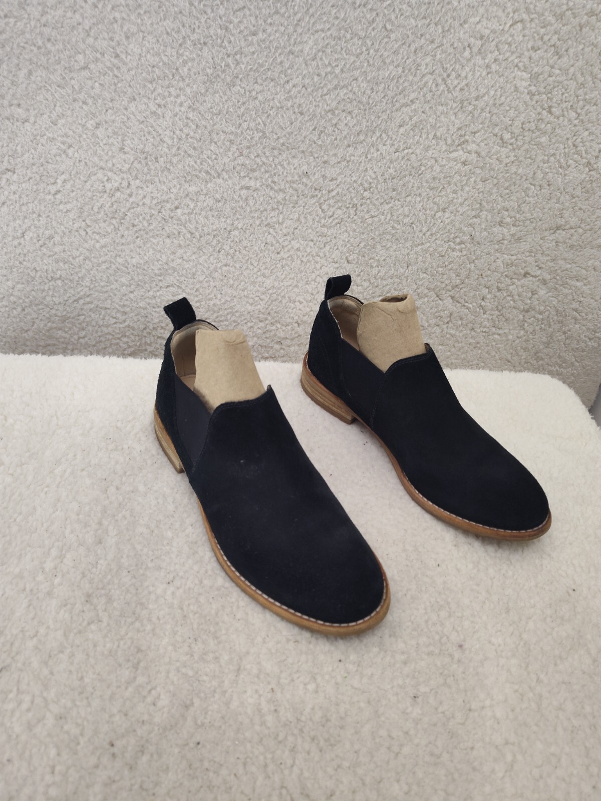 Clarks Artisan Women Boots 7 1/2M Black Suede Slip On Casual Comfort Shoes