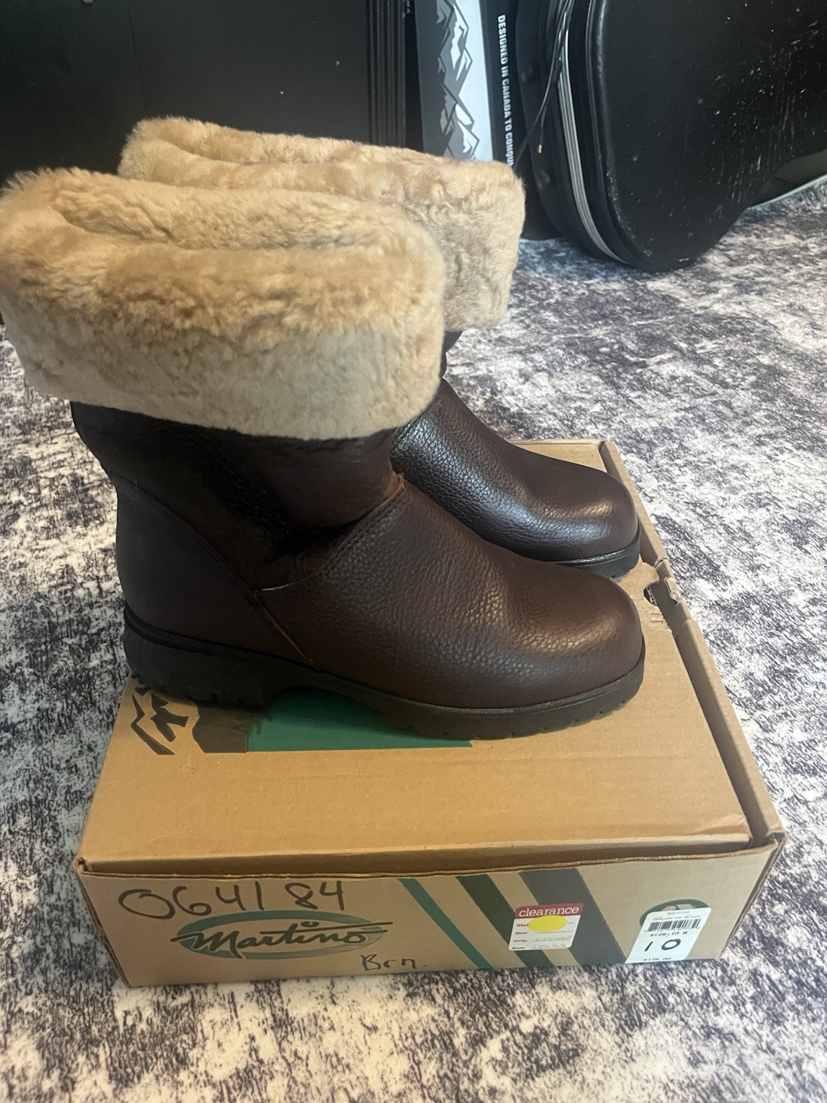 Brown Leather Women Winter Boots 10M Martino Canada Sheep