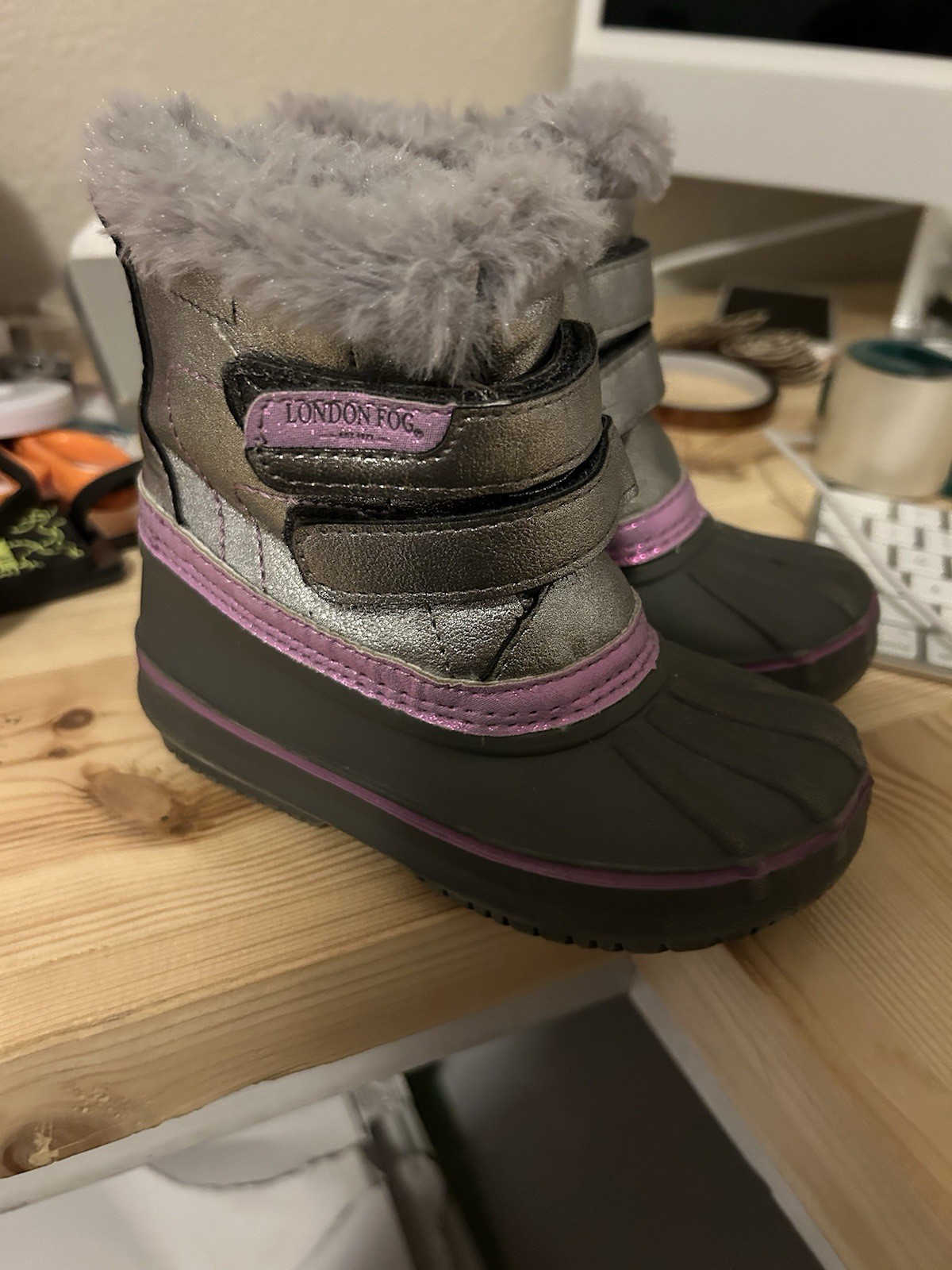 Size 8 London Log Toddler Girls Winter Boots