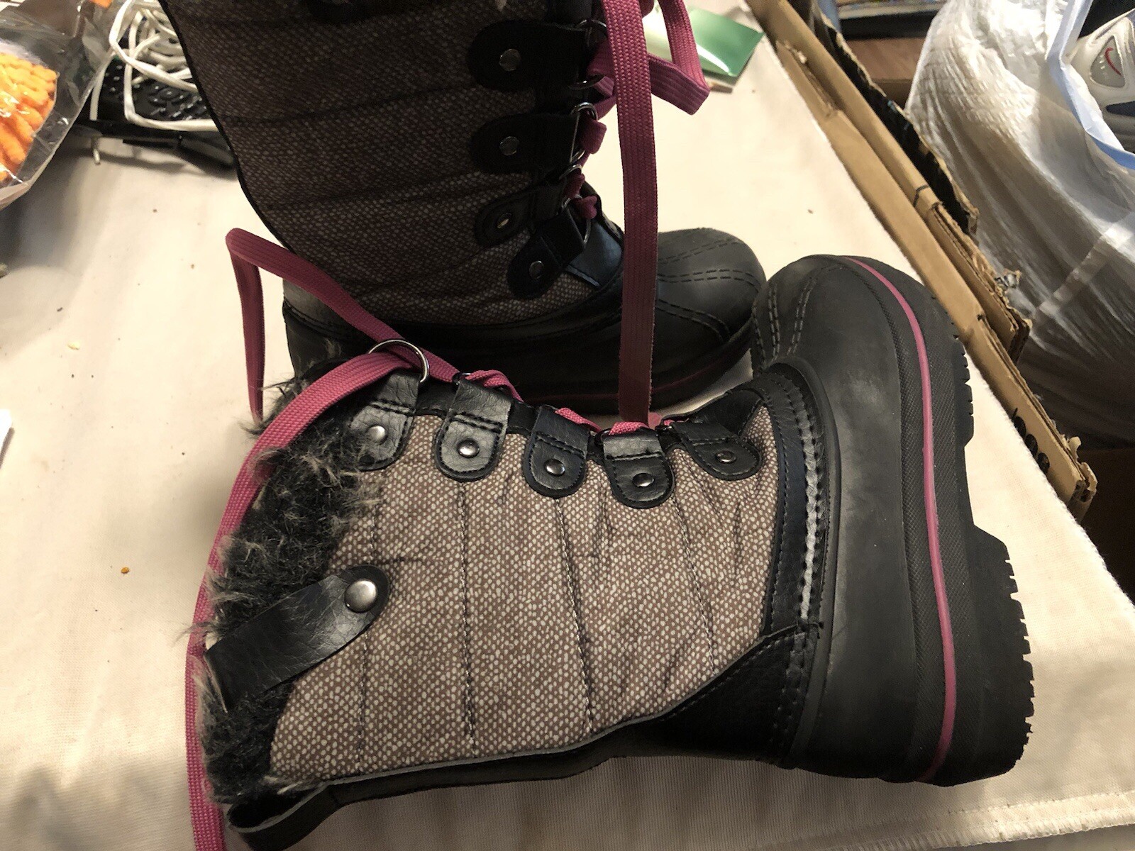 Girls Winter Boots DSG 3M Thinsulate Black & Pink Size 12K