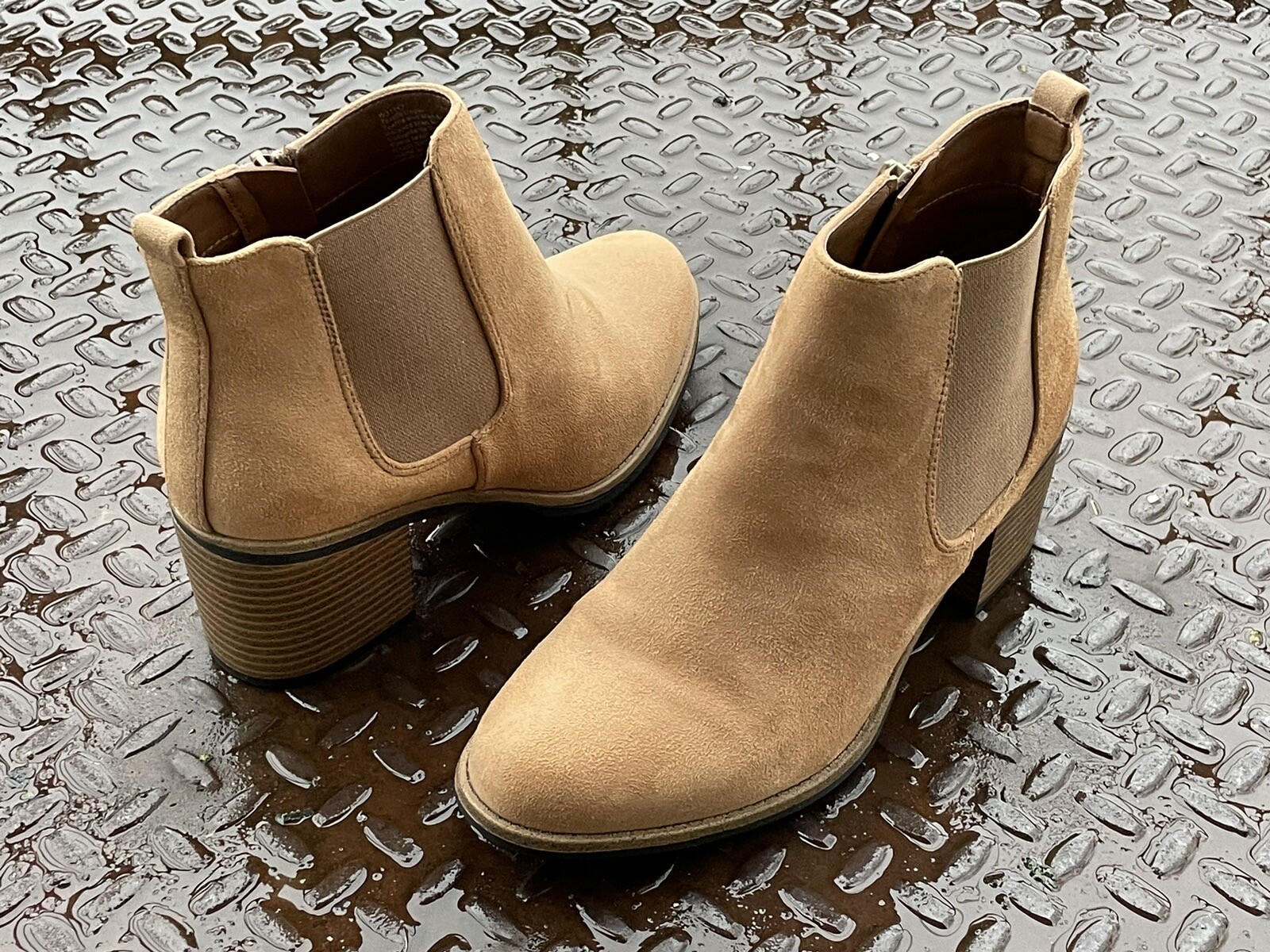 White Mountain Women Boots Shoes High Top Vegan Tan Textile Upper Size 9M