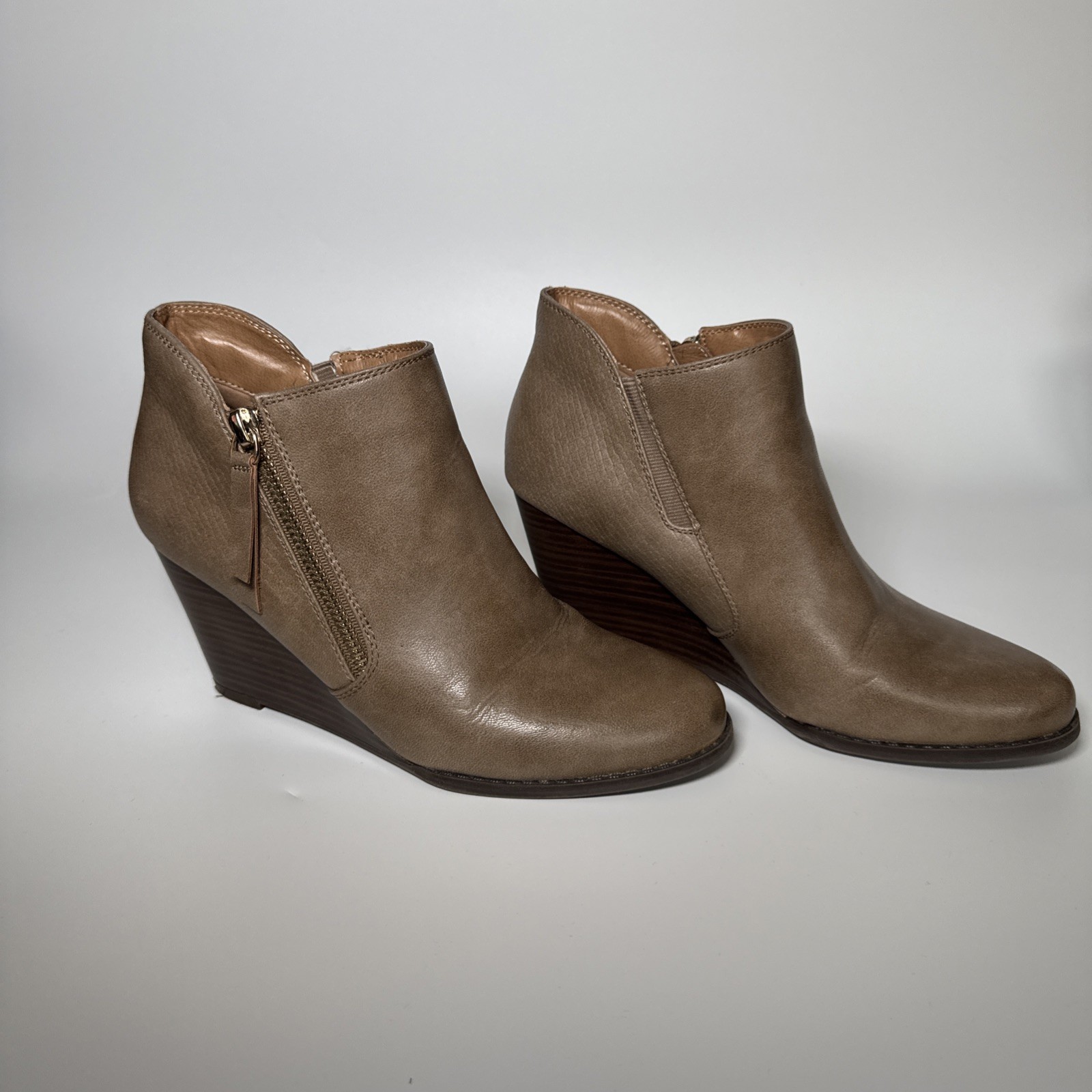 New Direction Sarita Taupe Zipper Women Boots Bootie Size 6.5 Shoes