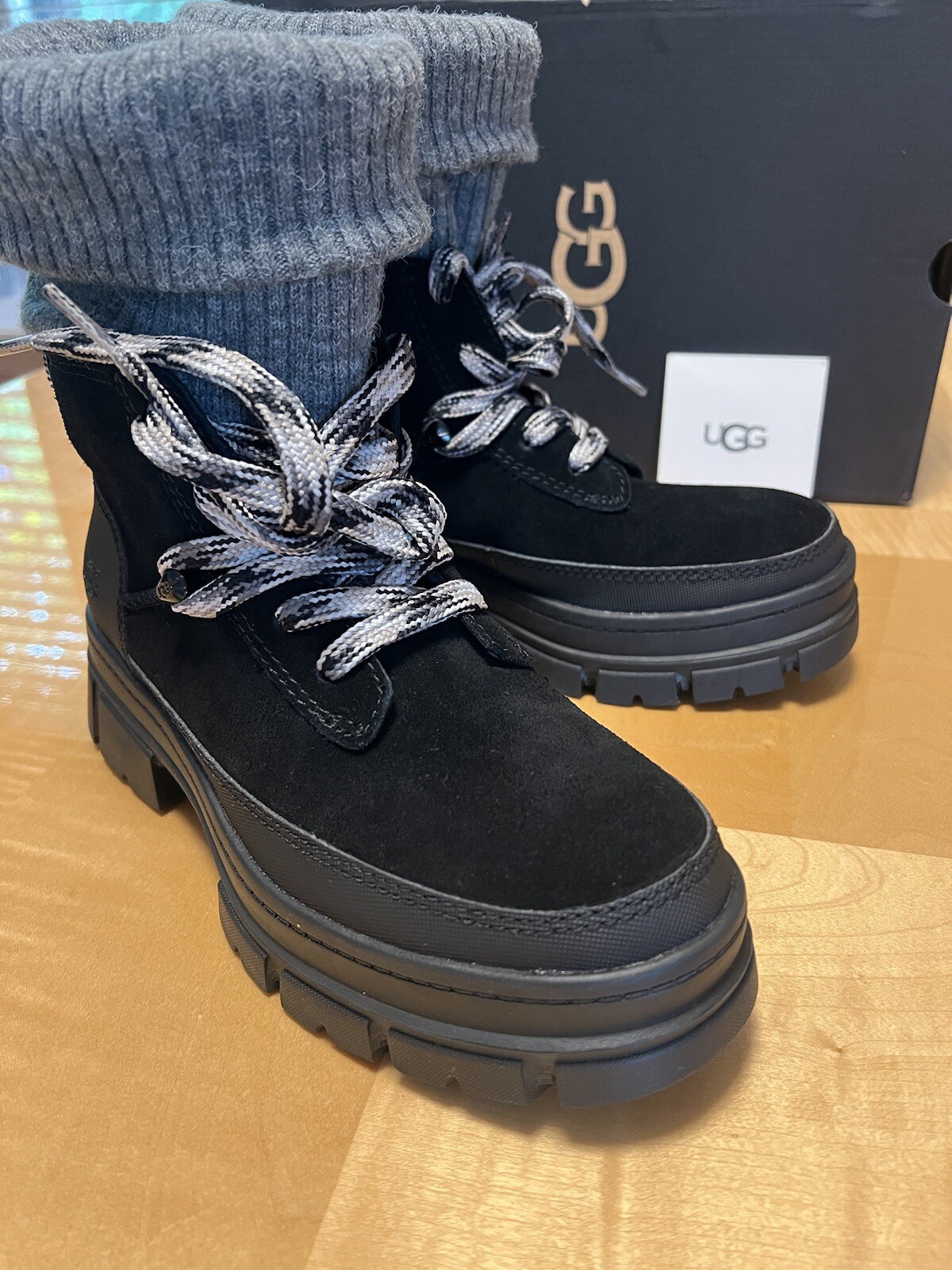 UGG ASHTON HIKER BLACK LEATHER WATERPROOF WINTER WOMEN’S BOOTS SIZE US 7 NEW