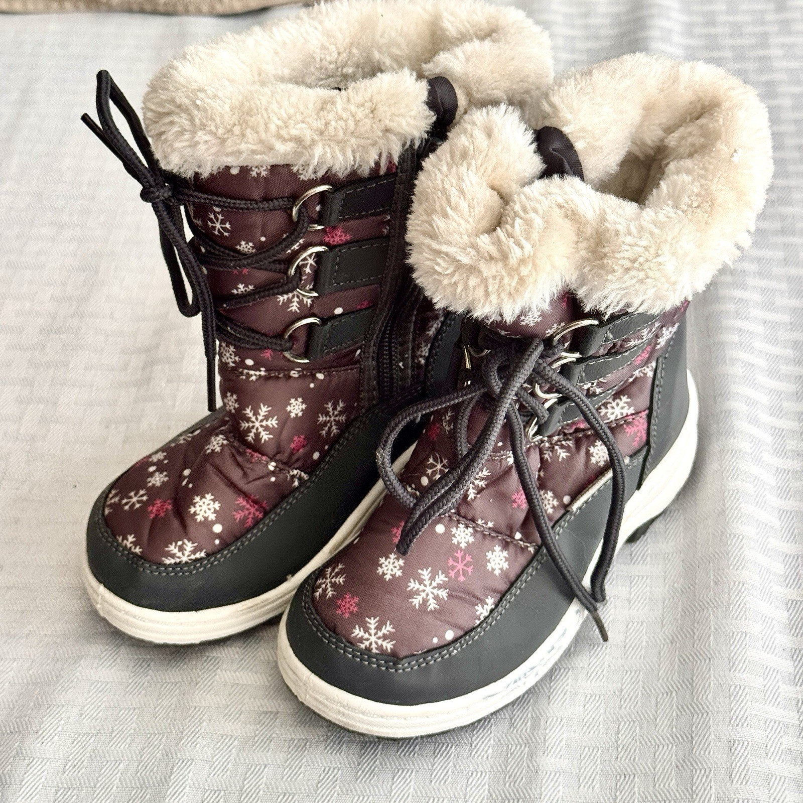 Apakowa Girls Winter Snow Boots Purple Snowflake Fur Lined Size 26