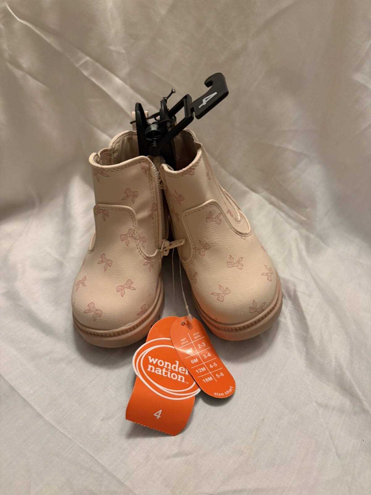 NWT Size 4 Girls Boots For 6M Girls Brand Wonder Nation With Bow Print SKU WQ1