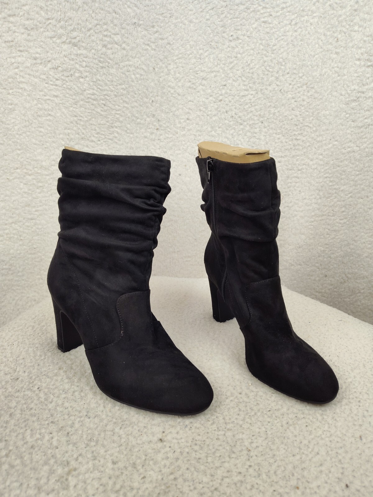 Kelly & Katie Tagazee Women Boots 9 Black Suede Pull On Studded Heeled Bootie